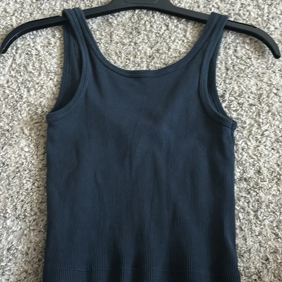 Brandy Melville Button Tank Top - Picture 3 of 3